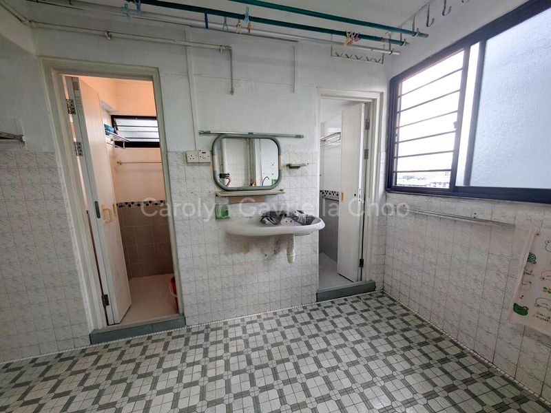 3 Room (3I) HDB for Sale in  186 Boon Lay Avenue - Image 1
